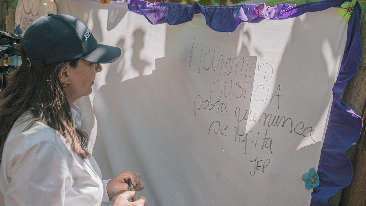 20250510 Visita El Guayabo socialización acreditación Río Magdalena-DP-03081.jpg