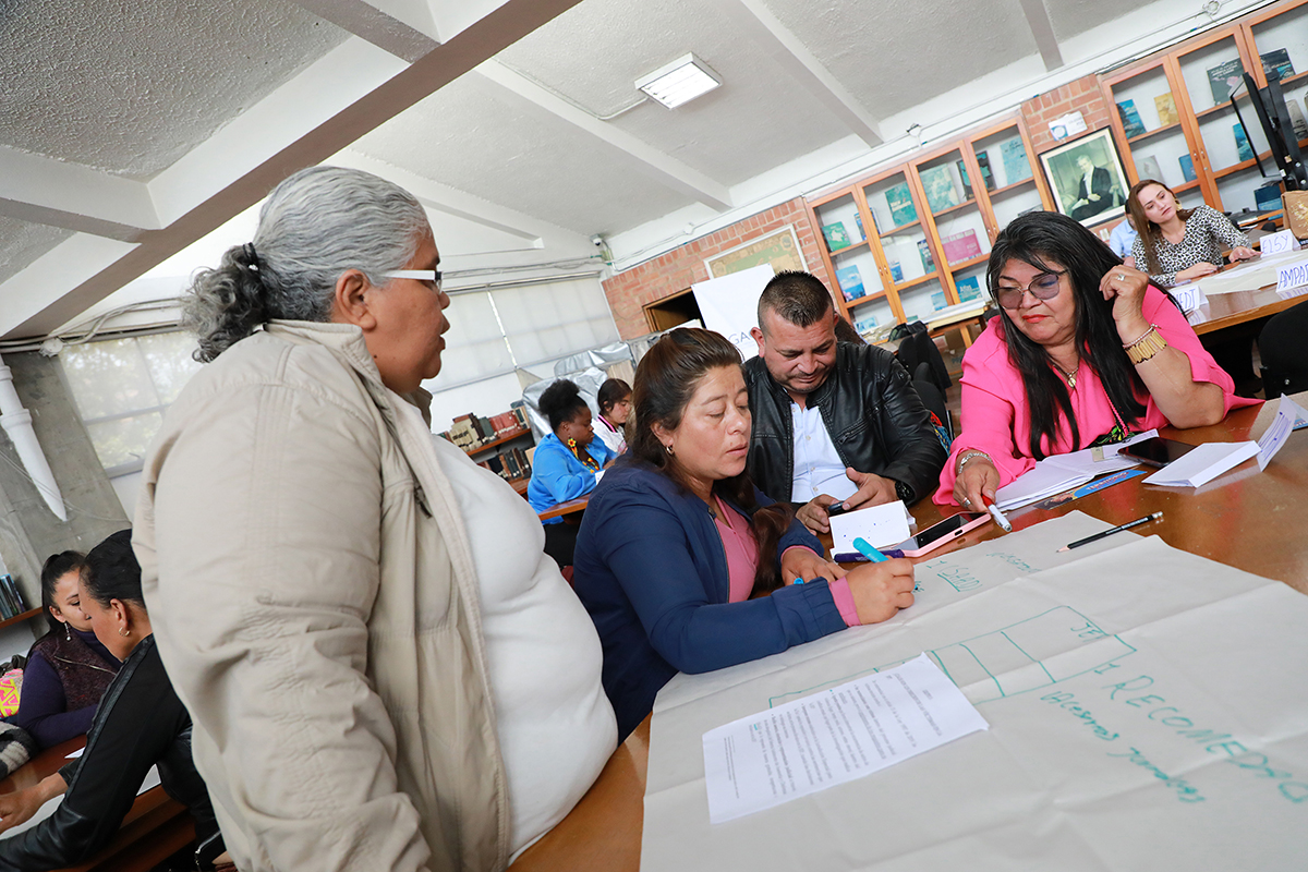 foto conmemoracion de la diversidad etnica y cultural